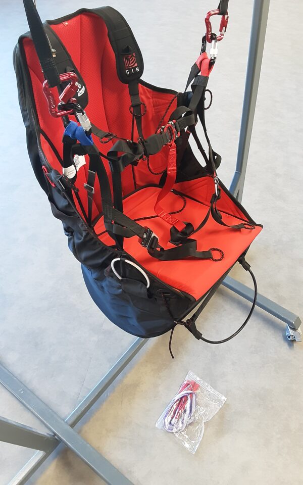 GINGO AIRLITE GIN M - SELLETTE PARAPENTE OCCASION – Image 4